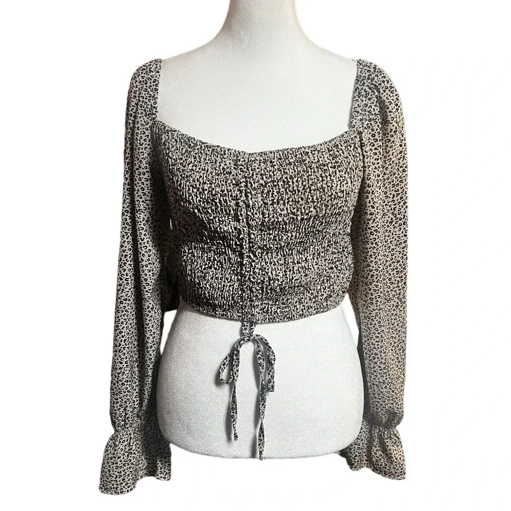Le Lis Womens Animal Print Sheer Balloon Sleeve Smocked Tie Crop Top Size Small - Picture 2 of 9